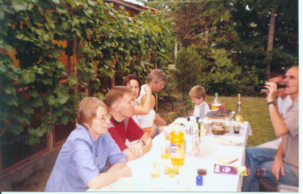 10.jpg (269270 bytes)