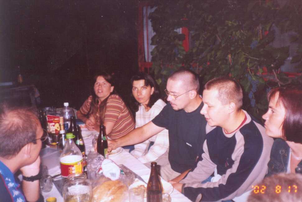 3.jpg (46166 bytes)