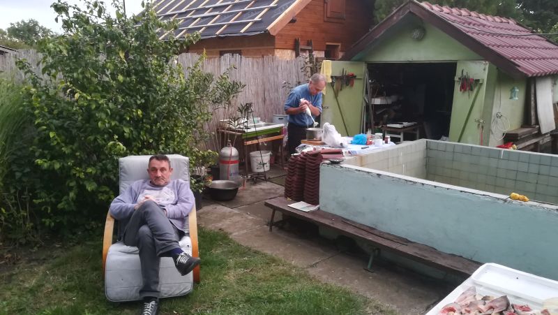 A kpen kltri, hz lthat

Automatikusan generlt lers