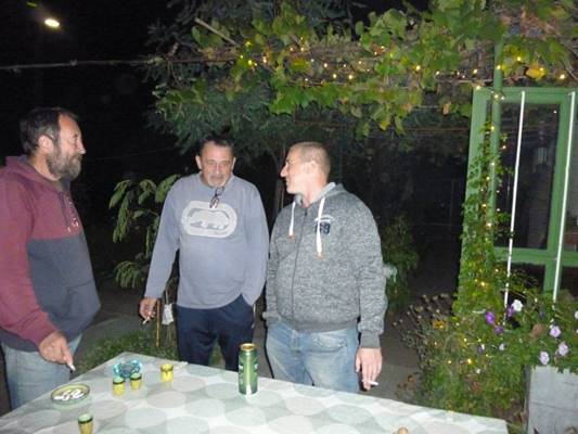 A kpen fa, szemly lthat

Automatikusan generlt lers