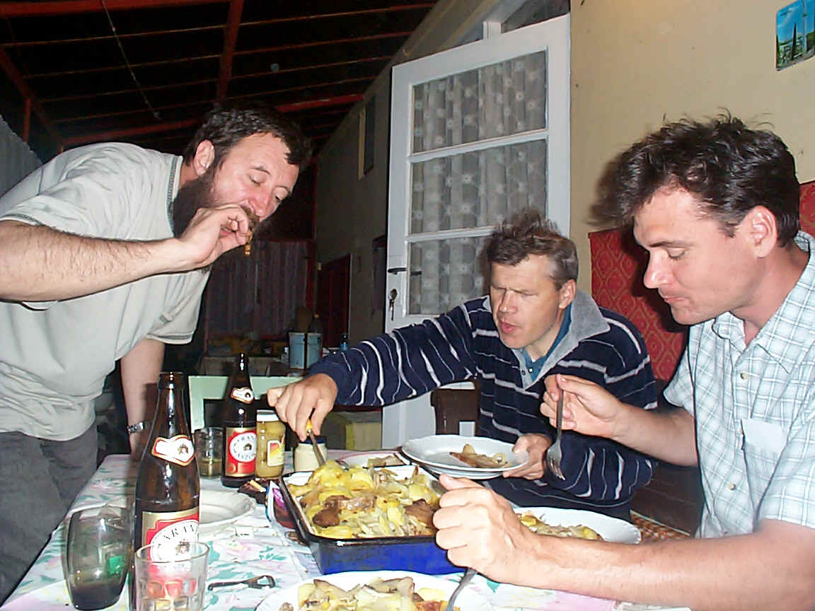 Dcp02205.jpg (314701 bytes)